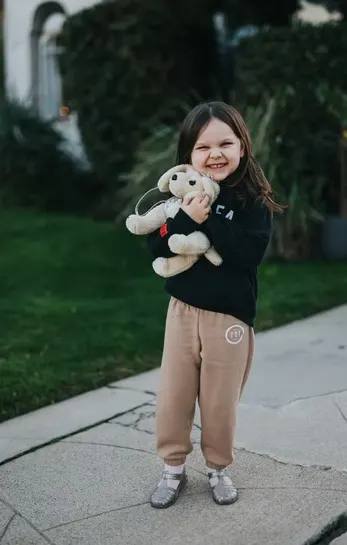 Votre Enfant a un Ami Imaginaire ? Comment Réagir et Quand s'inquiéter ?
