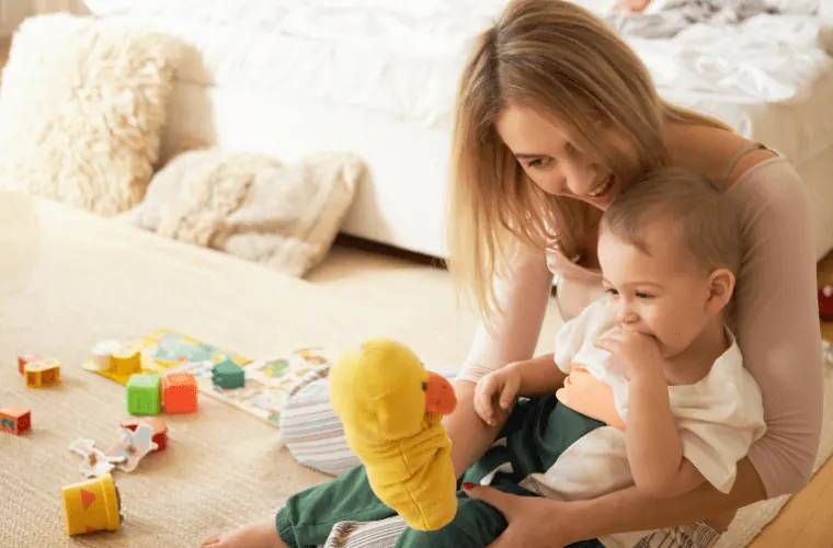 Le site Pajemploi de l’URSSAF est un service à destination des parents et des assmats 