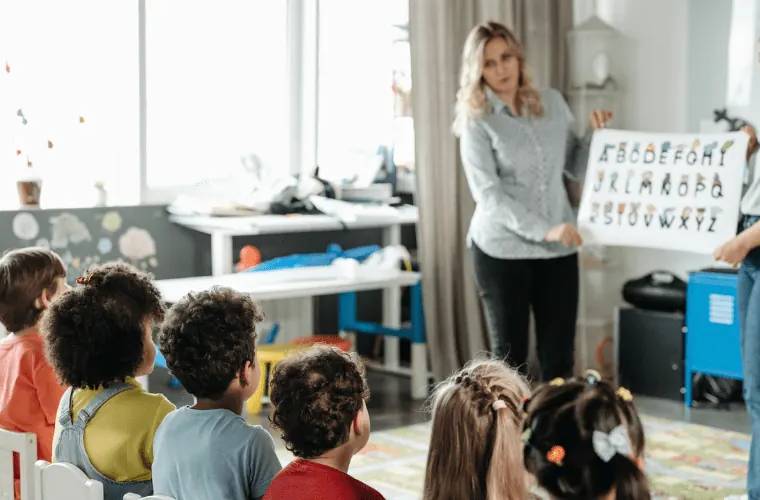 Une maison d’assistante maternelle permet de travailler en équipe