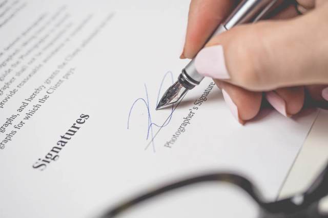Contrat d’Assistant Maternel : Comment Rédiger son Contrat de Travail d’Assmat ?