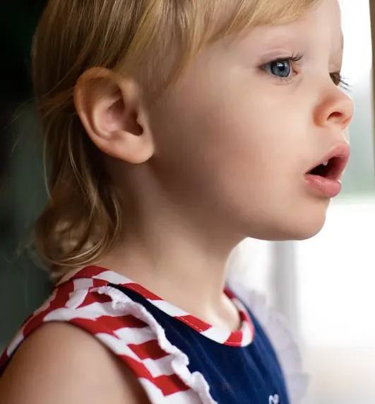 Quelle attitude adopter en cas de bégaiement des enfants ? Quels Signes d'Alerte ?