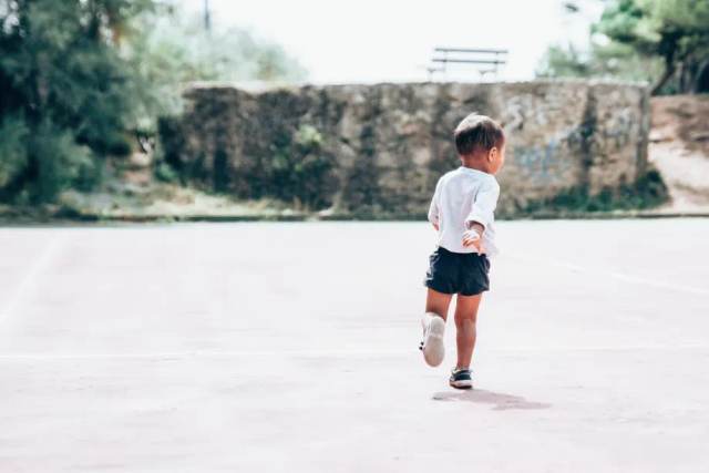 Motricité Globale, Motricité Fine chez l'enfant de 2 à 3 ans