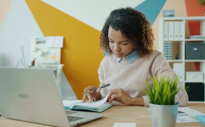 Le Livret 1 pour VAE Intervenant Éducatif Petite Enfance (IEPE) : recevabilité et téléchargement