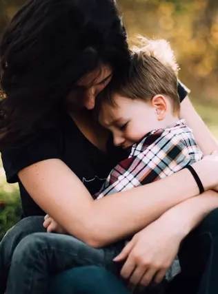 Parent préféré : Que Faire quand Bébé préfère Votre Conjoint ?