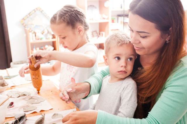 Tout savoir sur le CAP AEPE (Accompagnant Éducatif Petite Enfance)