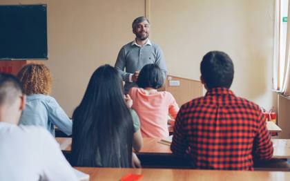 VAE ou formation : comment devenir assistant de service social ?
